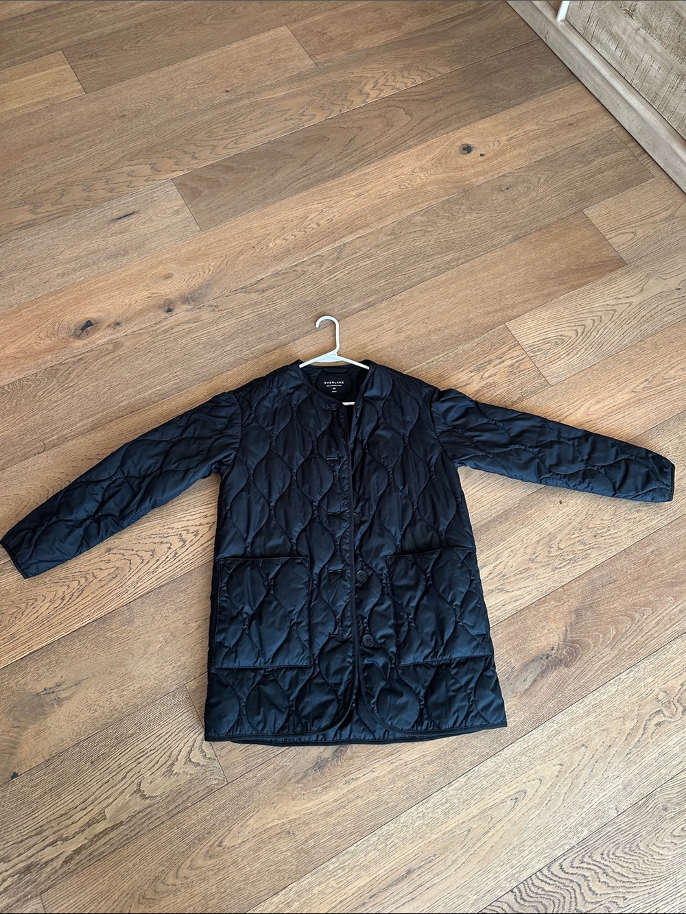 Everlane ReNew Quilted Mid-Length Liner
